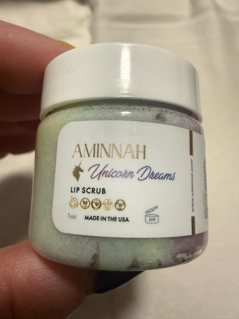AMINNAH Unicorn Dreams Lip Scrub! Smells like Pink Sugar and Cotton Candy! NEW